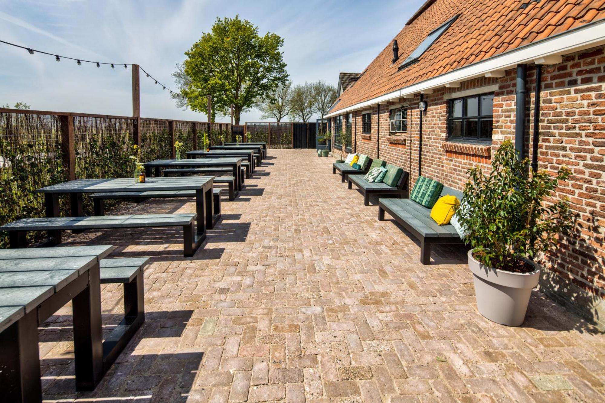 Groepsaccommodatie Fries En Fruitig Nijhuizum Exterior photo